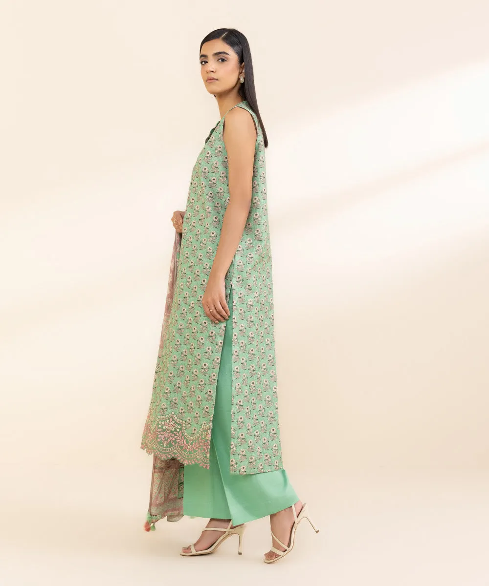 3 Piece - Embroidered Light Khaddar Suit