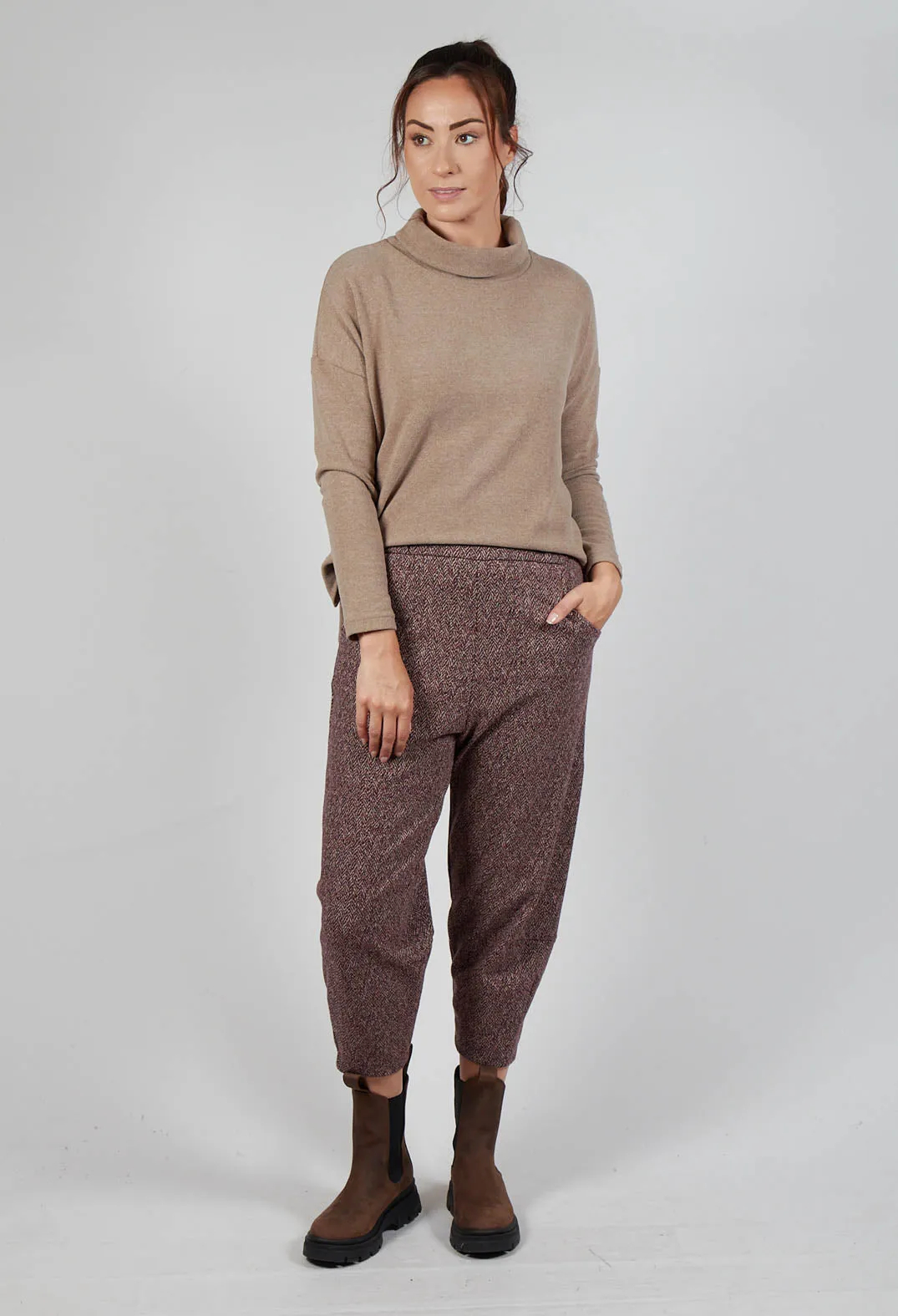 Alicia J Trousers in Uva