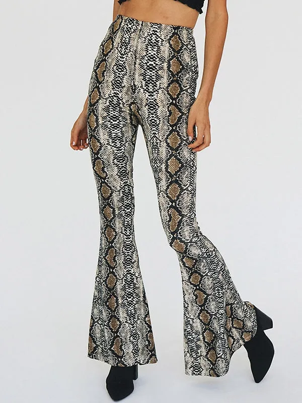 ASUWA Female Snake Print Scrunch Bum Flare Leggings