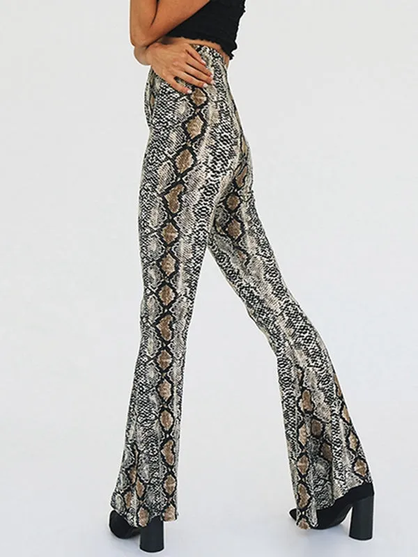 ASUWA Female Snake Print Scrunch Bum Flare Leggings