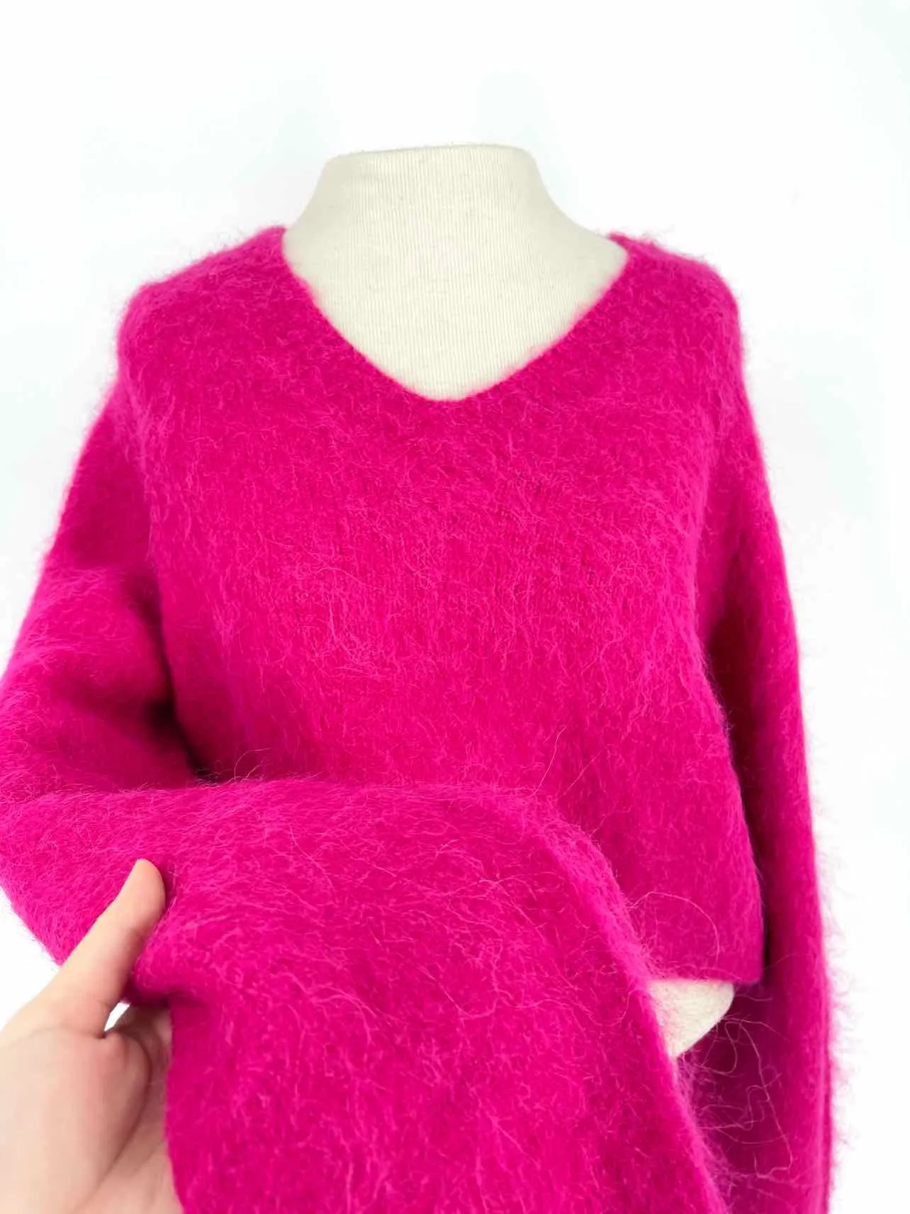 Gestuz Size L Hot Pink Cropped Wool Blend NEW Designer Sweater